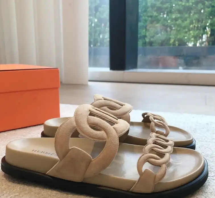 hype Hermes Slippers