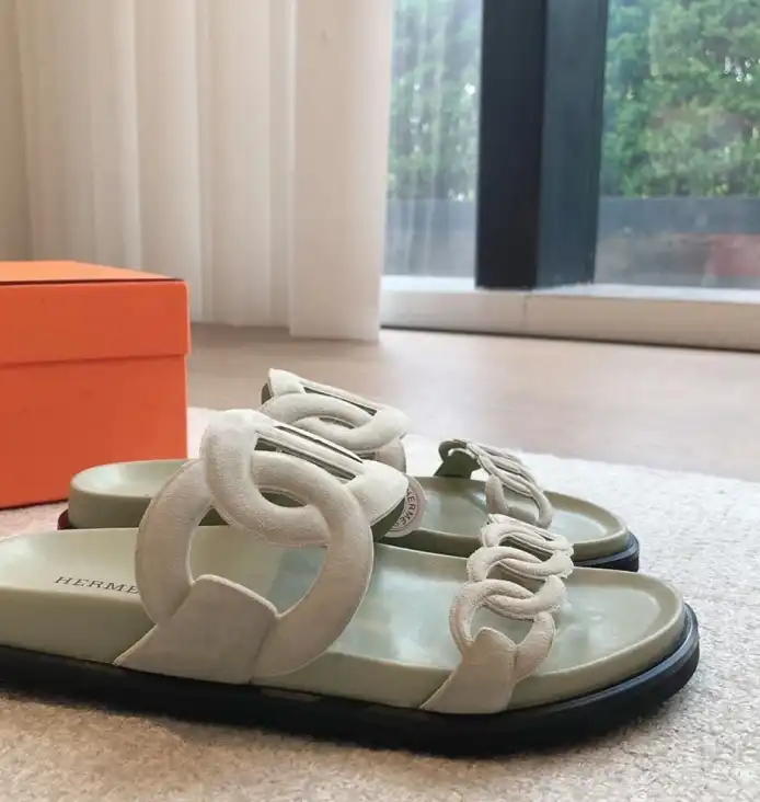 hype Hermes Slippers