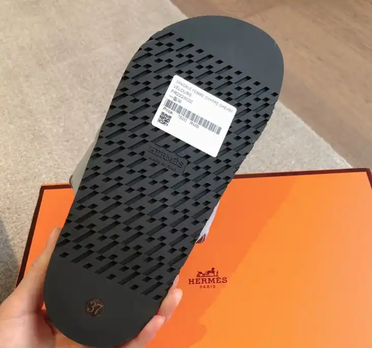 hype Hermes Slippers