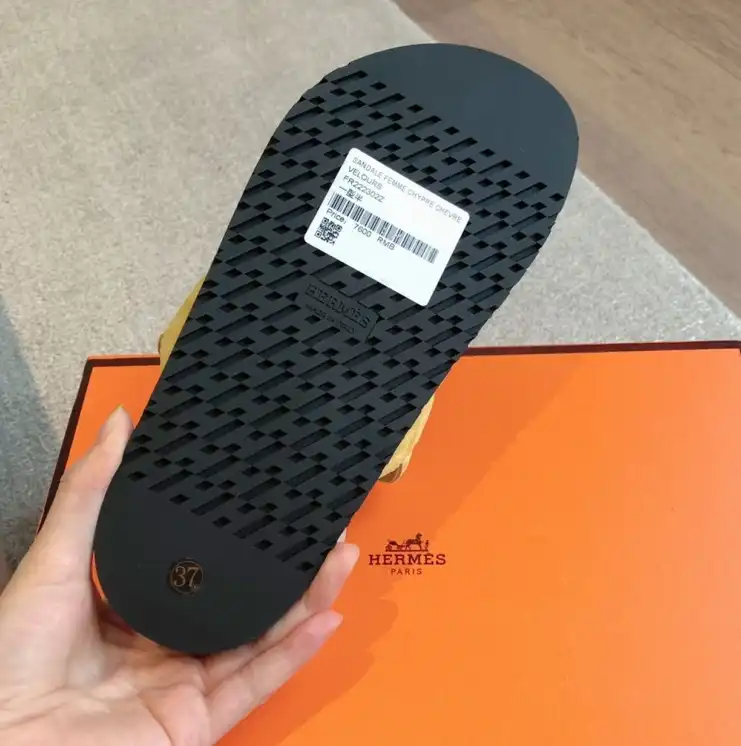 hype Hermes Slippers