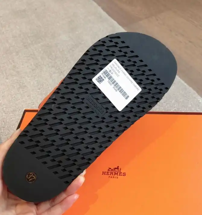 hype Hermes Slippers