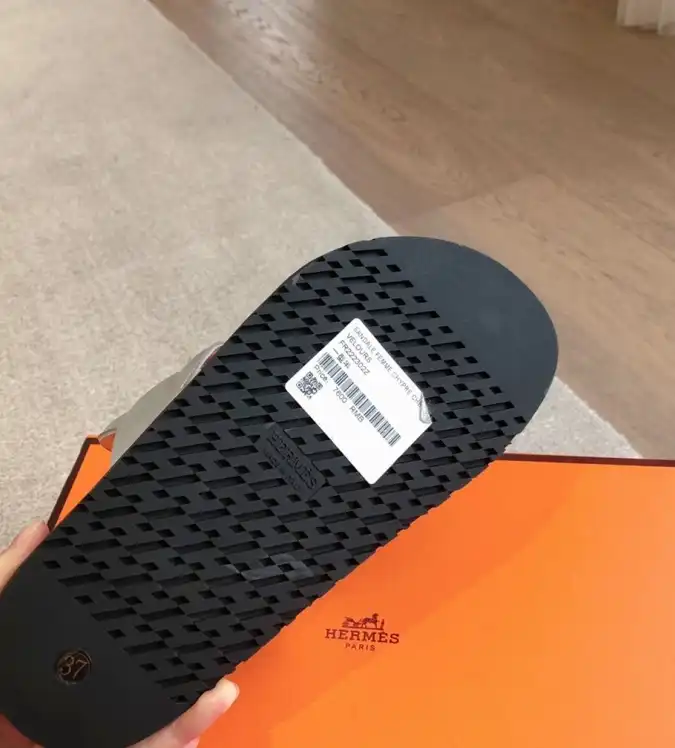 hype Hermes Slippers