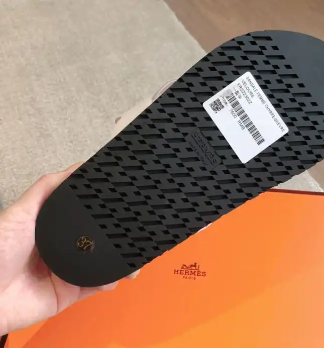 hype Hermes Slippers