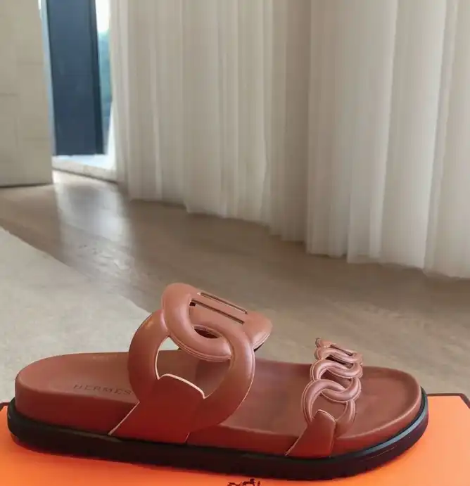 hype Hermes Slippers