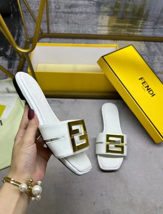 hype Fendi Slippers