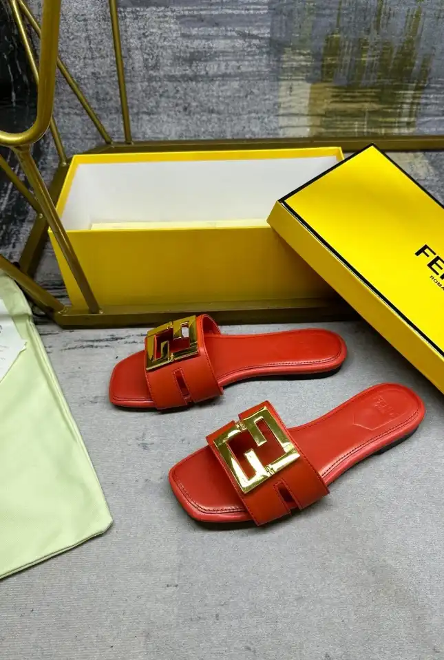 hype Fendi Slippers