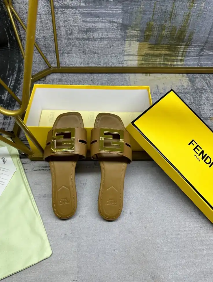 hype Fendi Slippers