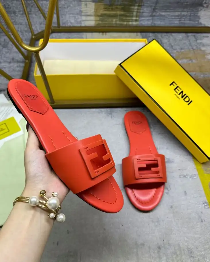 hype Fendi Slippers