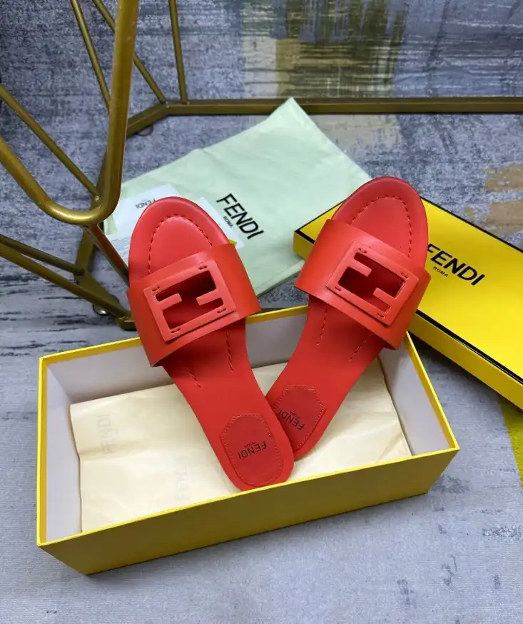 hype Fendi Slippers