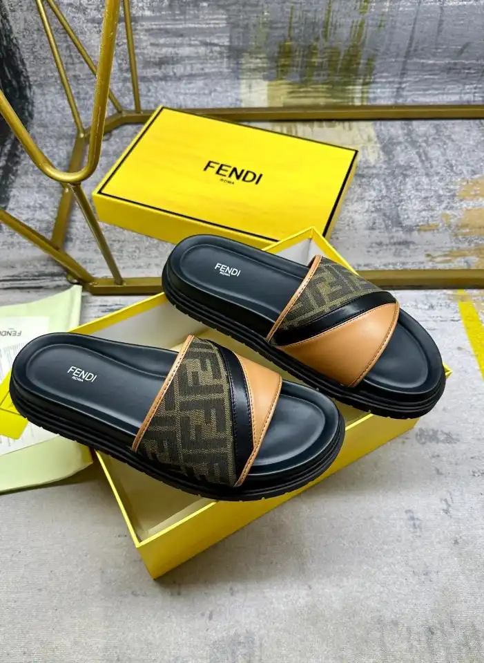 hype Fendi Slippers