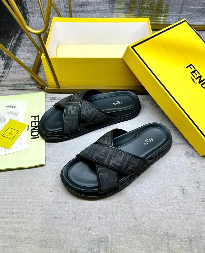 hype Fendi Slippers