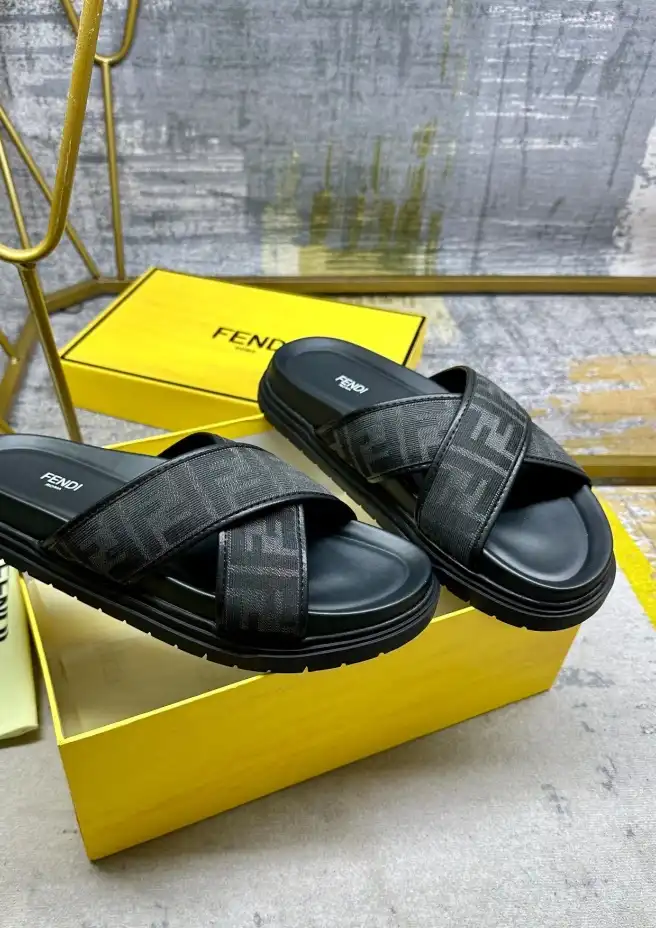 hype Fendi Slippers