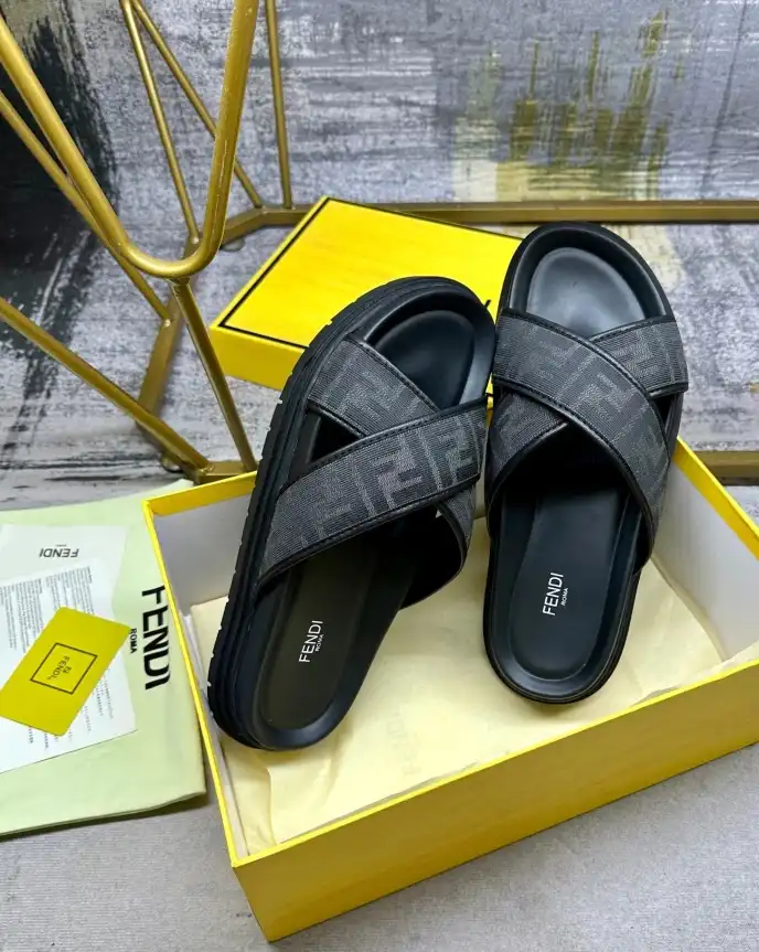 hype Fendi Slippers