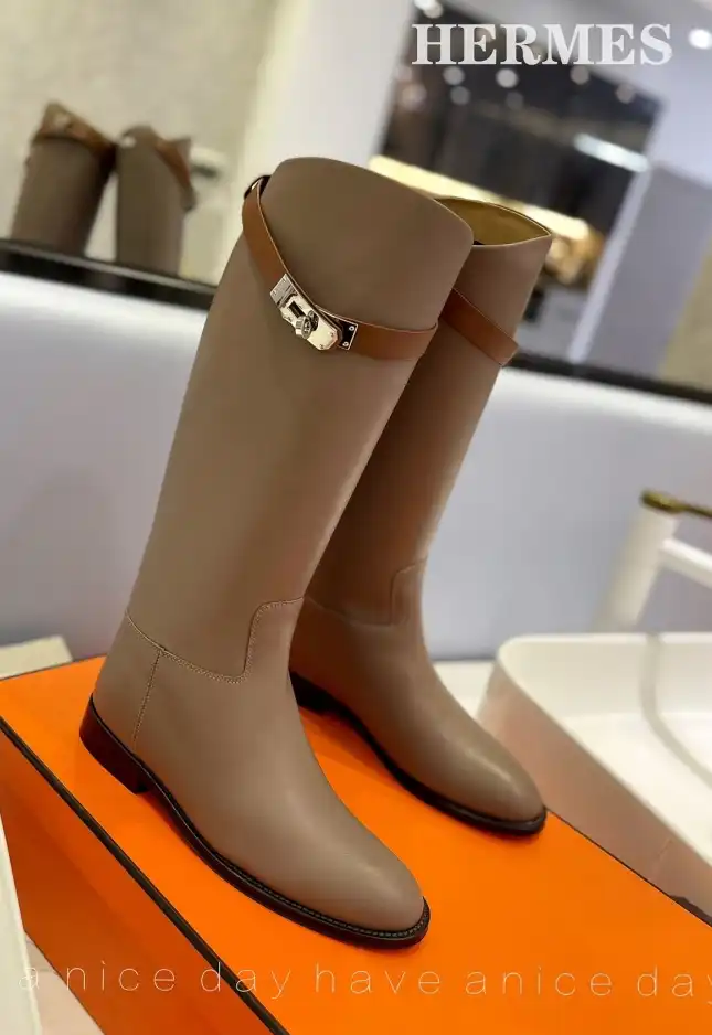 hype Hermes Boots