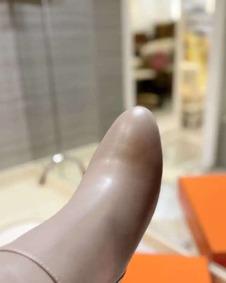 hype Hermes Boots