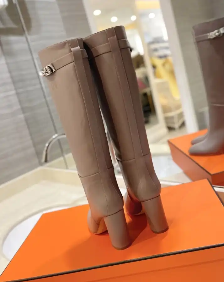 hype Hermes Boots