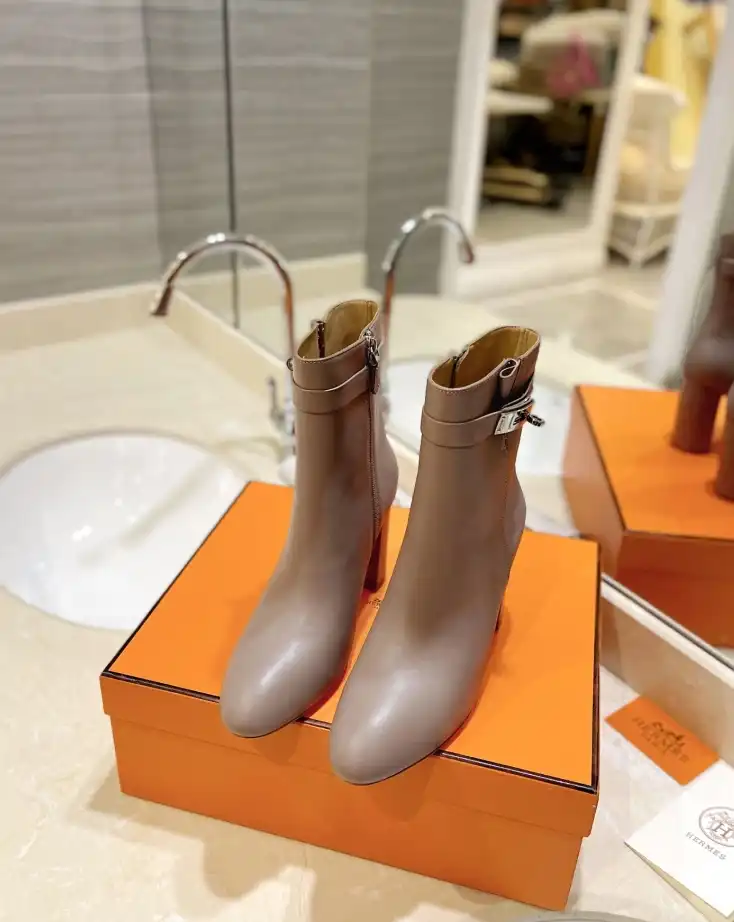 hype Hermes Boots