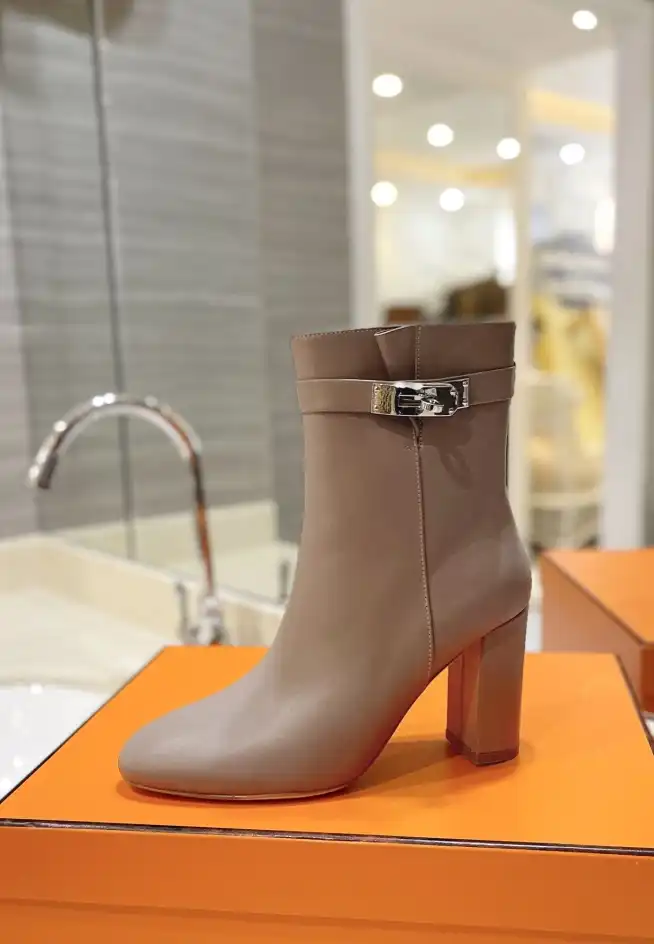 hype Hermes Boots