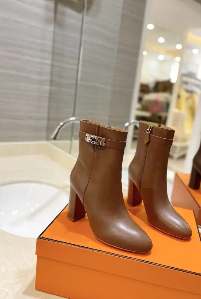 hype Hermes Boots