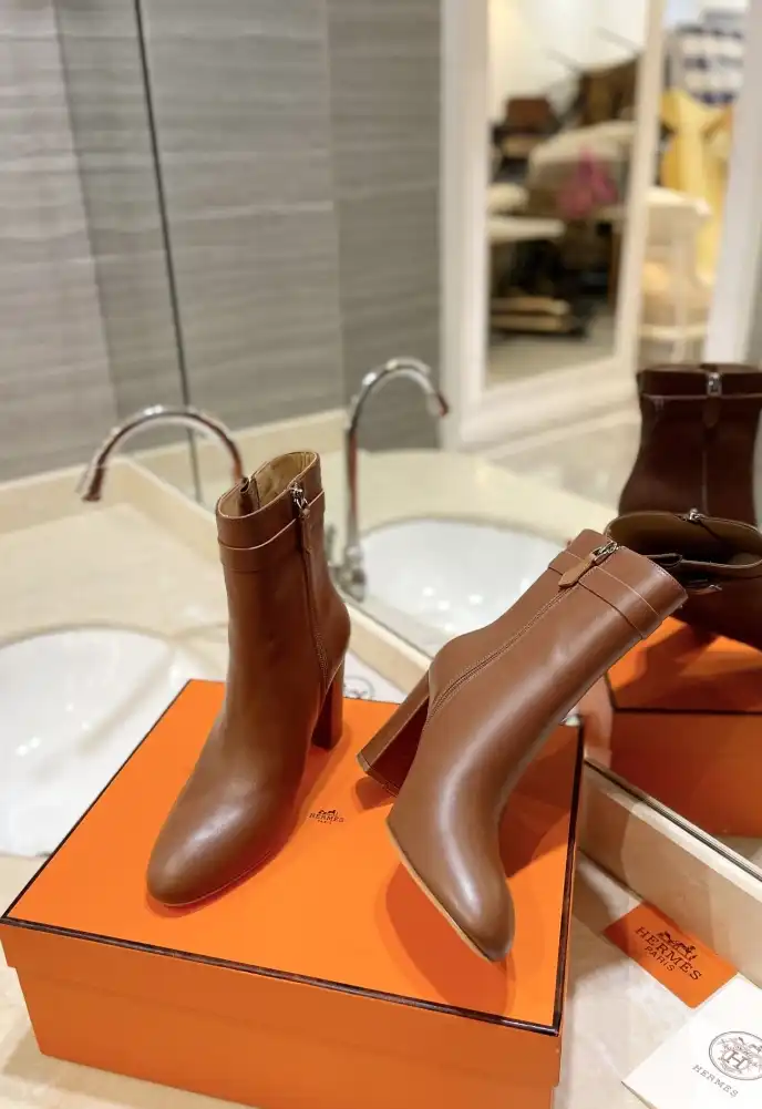 hype Hermes Boots