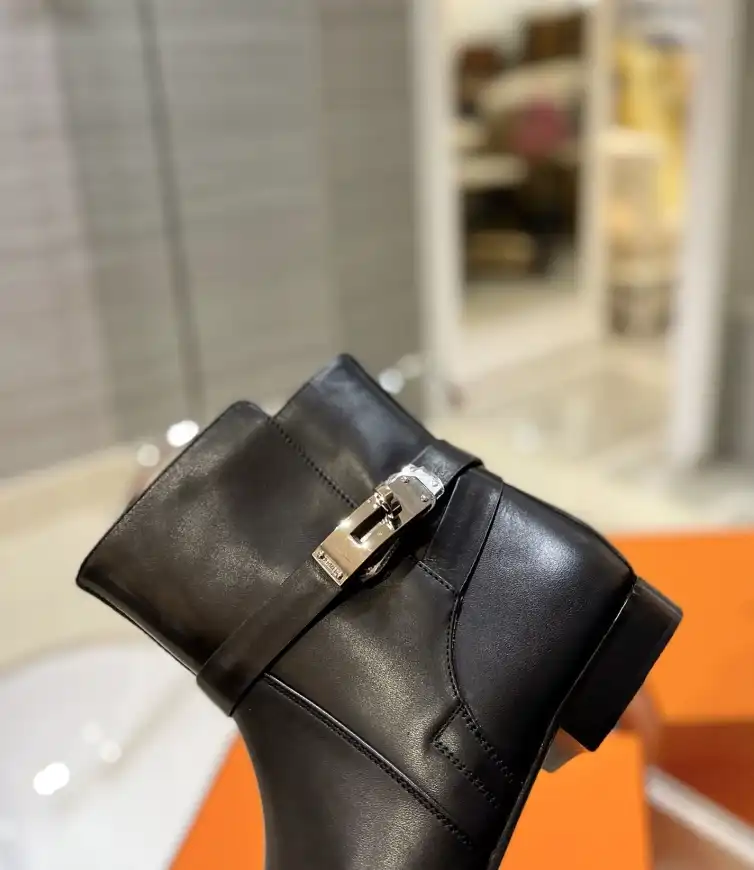 hype Hermes Boots