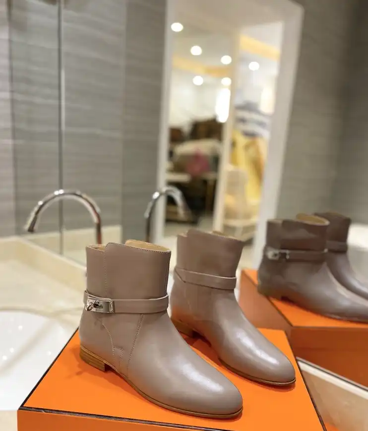 hype Hermes Boots