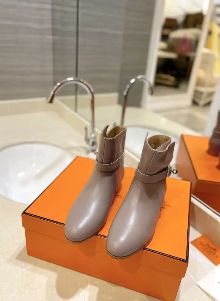 hype Hermes Boots