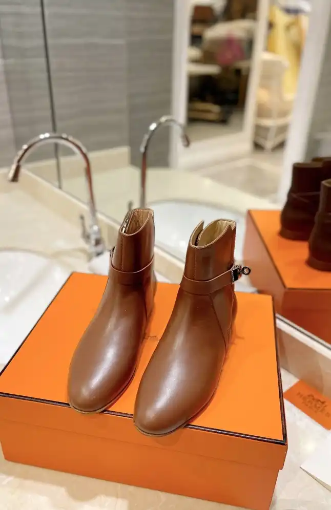 hype Hermes Boots