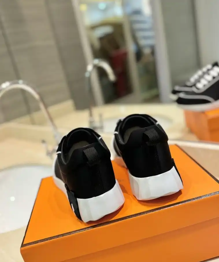 hype Hermes Casual Shoes