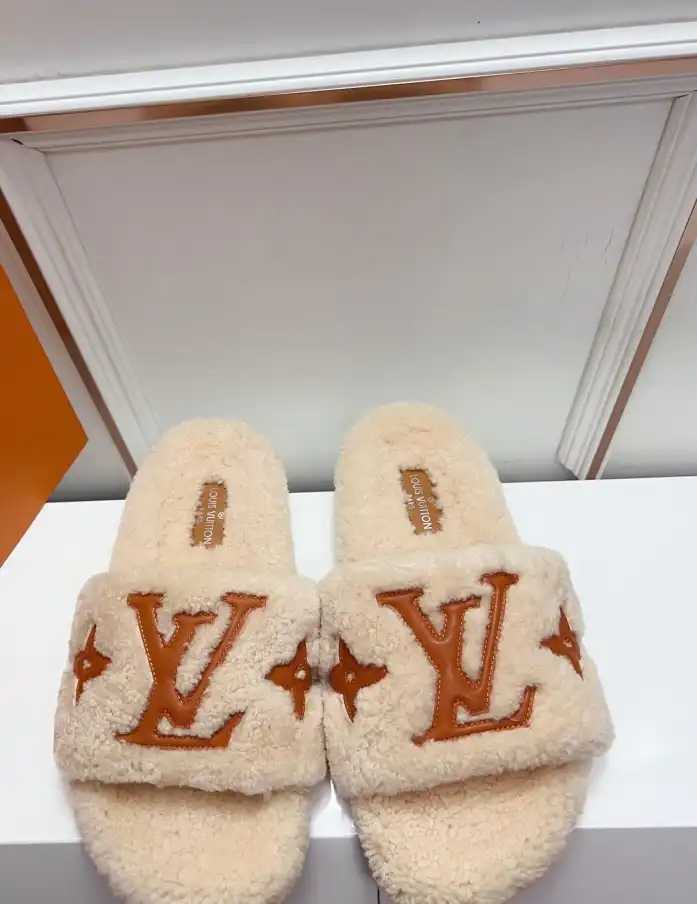 hype LV Slippers