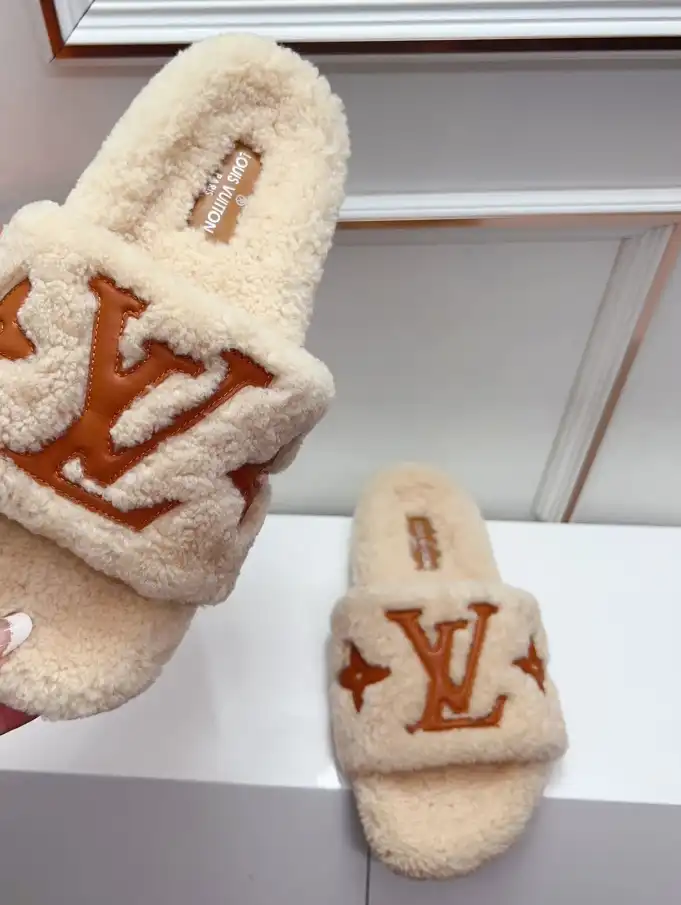 hype LV Slippers