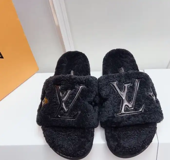 hype LV Slippers