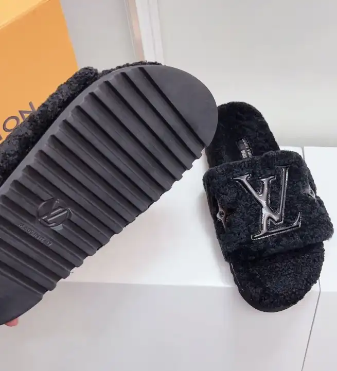 hype LV Slippers