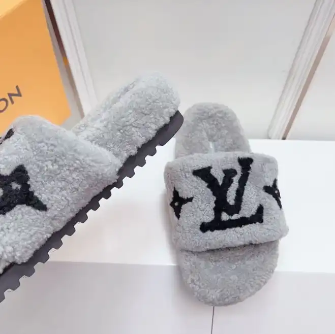 hype LV Slippers