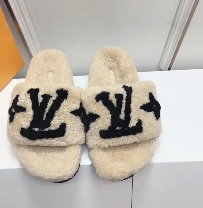 hype LV Slippers