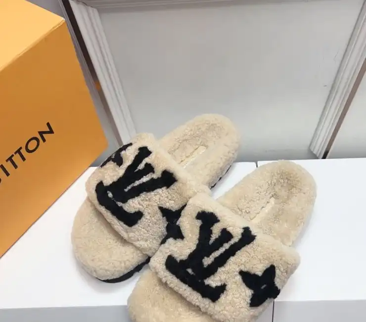 hype LV Slippers