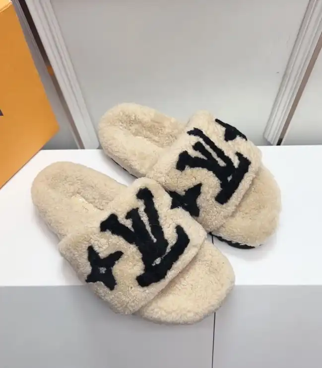 hype LV Slippers