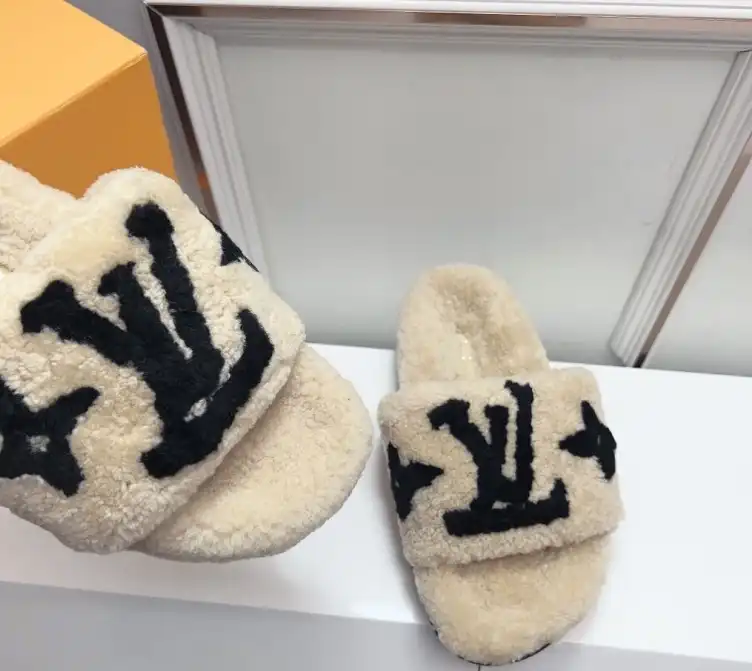 hype LV Slippers