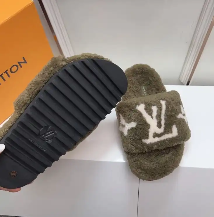 hype LV Slippers