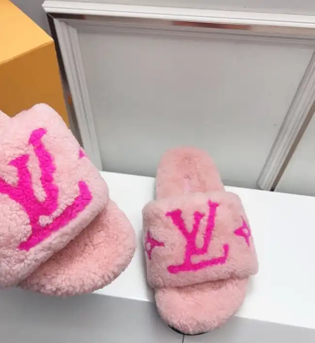 hype LV Slippers