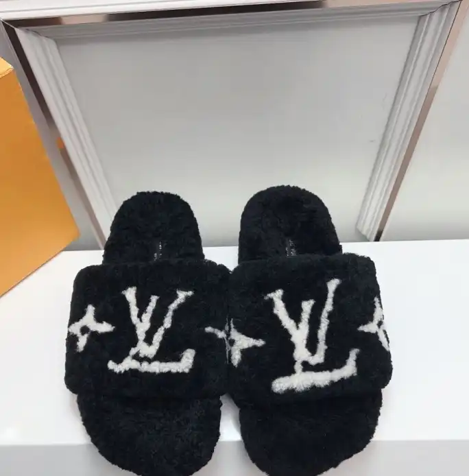 hype LV Slippers