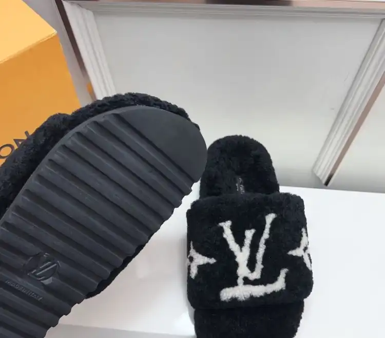 hype LV Slippers