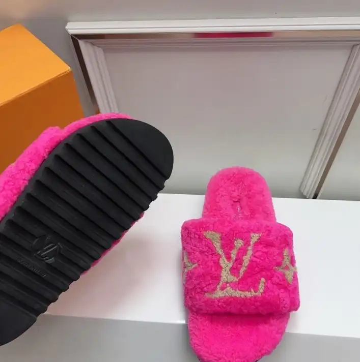 hype LV Slippers