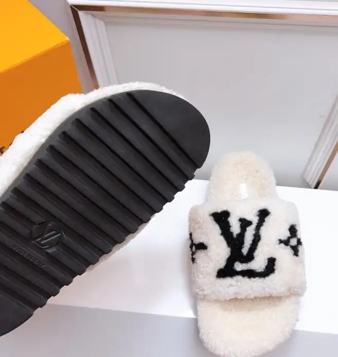 hype LV Slippers