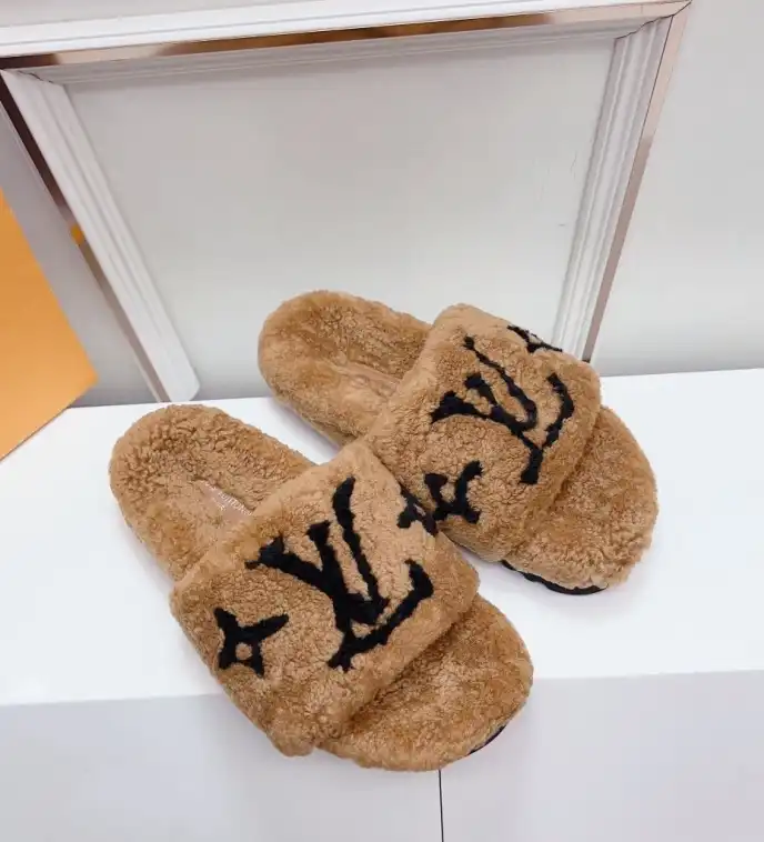 hype LV Slippers