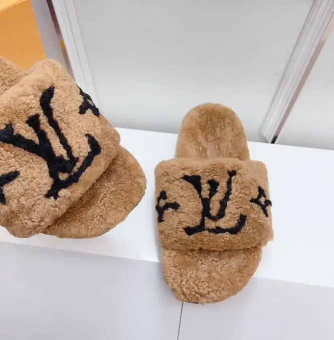 hype LV Slippers