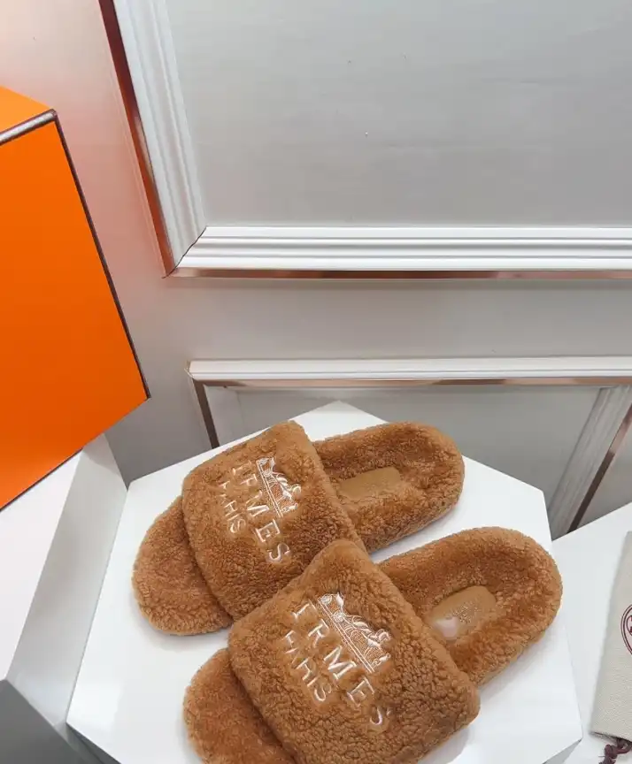 hype Hermes Slippers