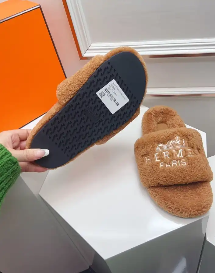 hype Hermes Slippers