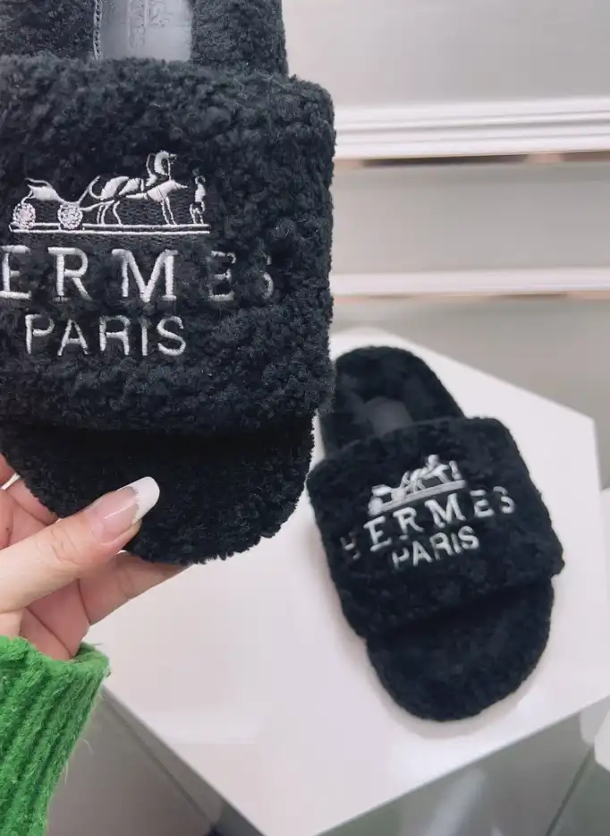 hype Hermes Slippers