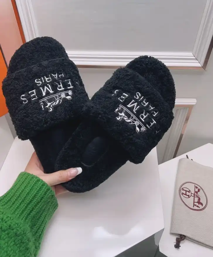 hype Hermes Slippers